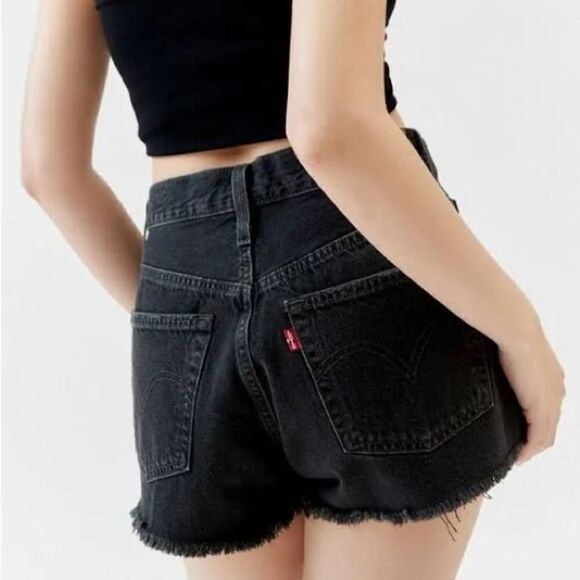 NWT — Levi’s 501 Black Shorts Size 32 — Non-Stretch - Picture 2 of 6